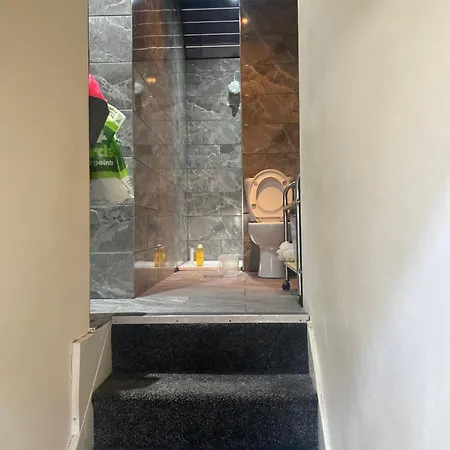 One Bed Apartment Bradford (West Yorkshire)